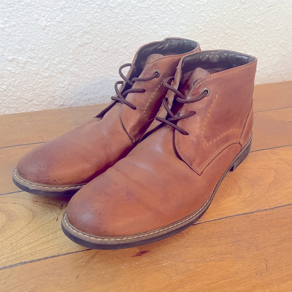 Rockport Classic Break Men’s Brown Leather Chukkas Boots.   Sz 10.5